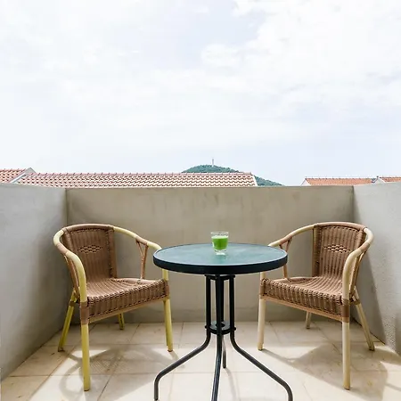 Brigita 3*