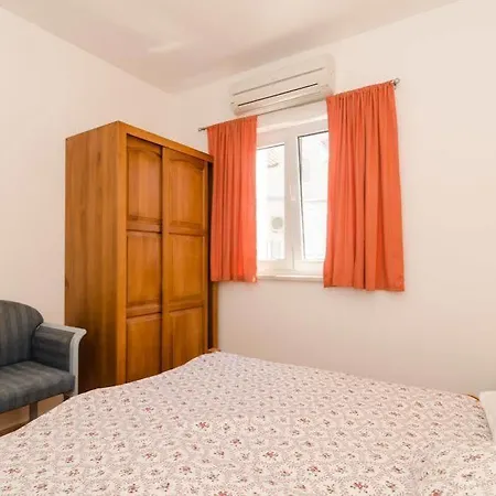 Brigita 3*